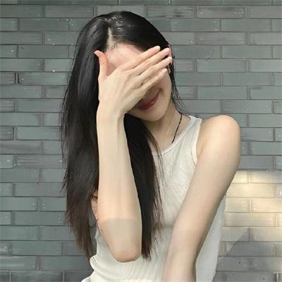 艾蜜莉·布莱尔的秘密
